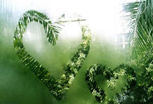 德天空：西蒙斯已随莱比锡飞往法国参加友谊赛，他预计会登场，西蒙斯首秀