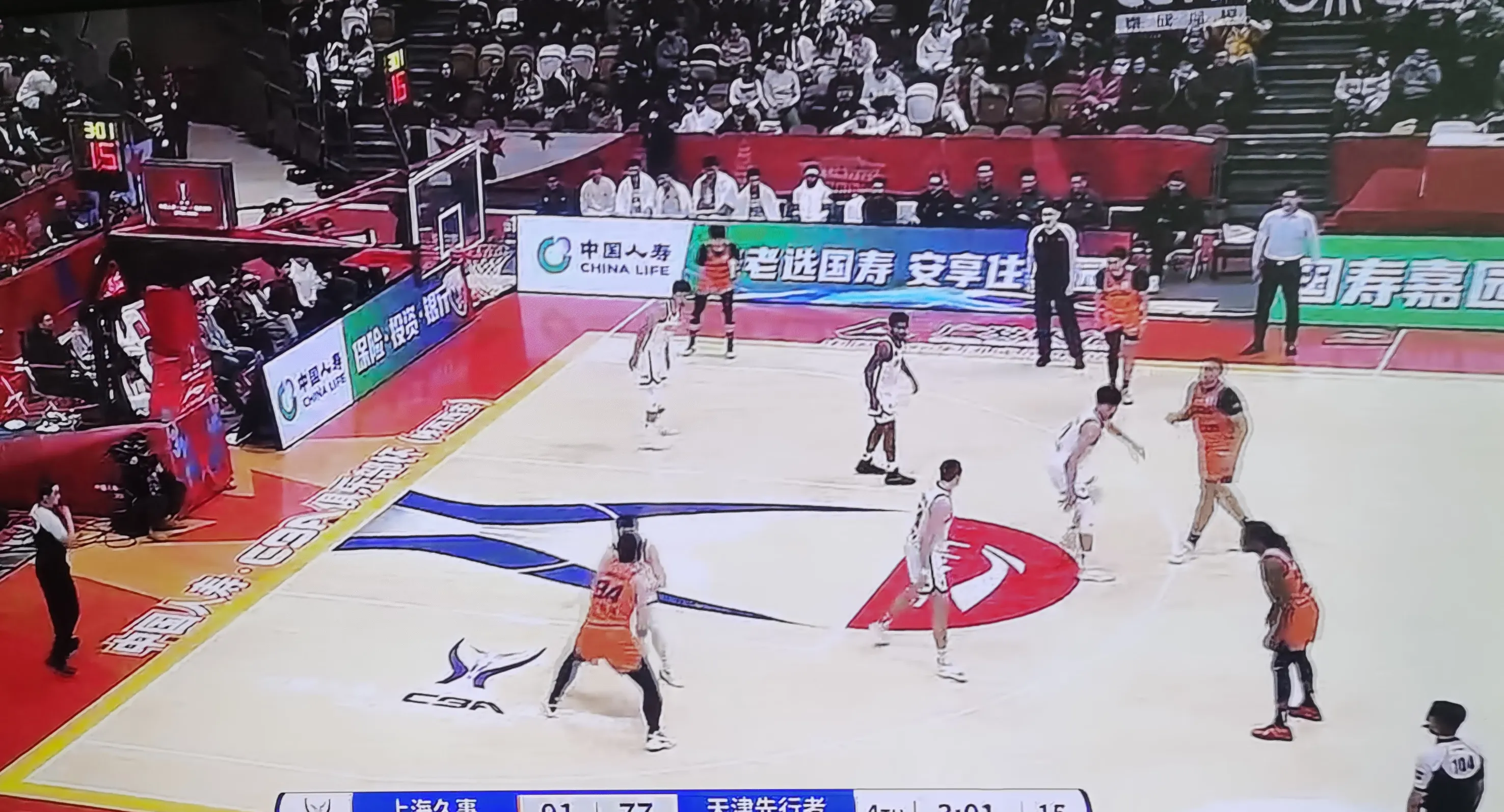 上海队被完胜，沦为对手轰炸目标的简单介绍
