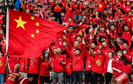 2025足球世俱杯直播-国际足球大战中国队夺冠激动人心，掀起狂热风潮的简单介绍